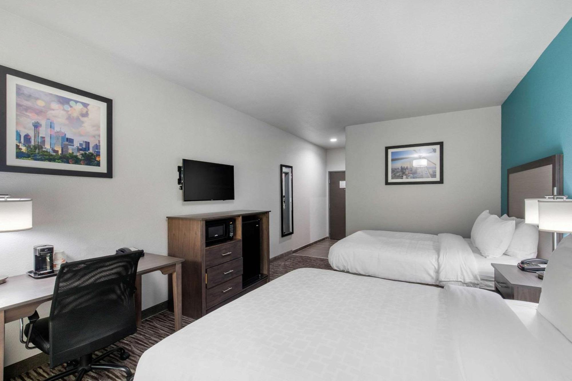 Queen Room with Two Queen Beds - Accessible/Non-Smoking